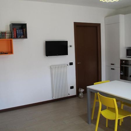 Casa Vacanze Da Riki Appartamento 1 Peschiera del Garda Luaran gambar