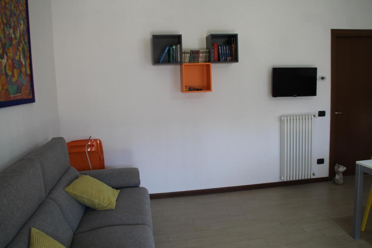 Casa Vacanze Da Riki Appartamento 1 Peschiera del Garda Luaran gambar