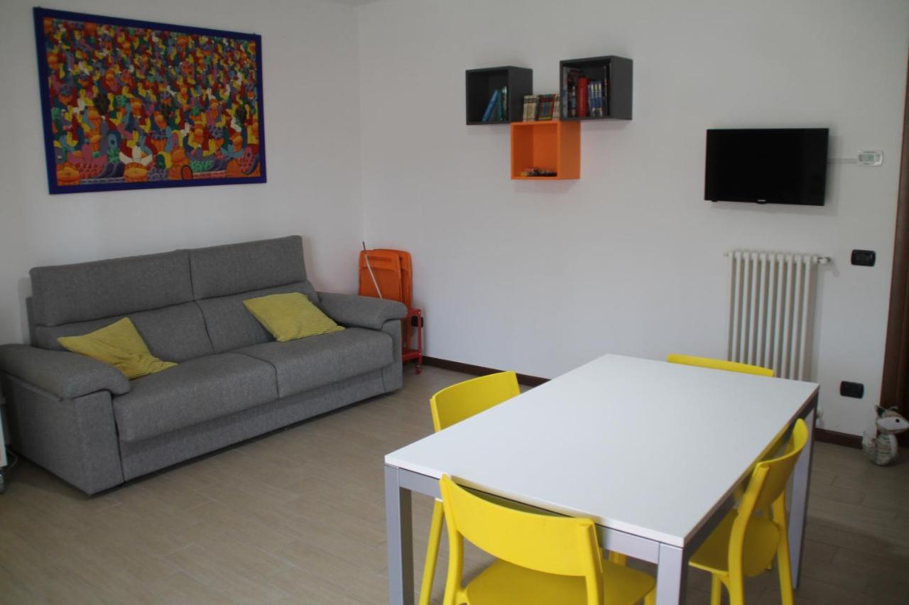 Casa Vacanze Da Riki Appartamento 1 Peschiera del Garda Luaran gambar