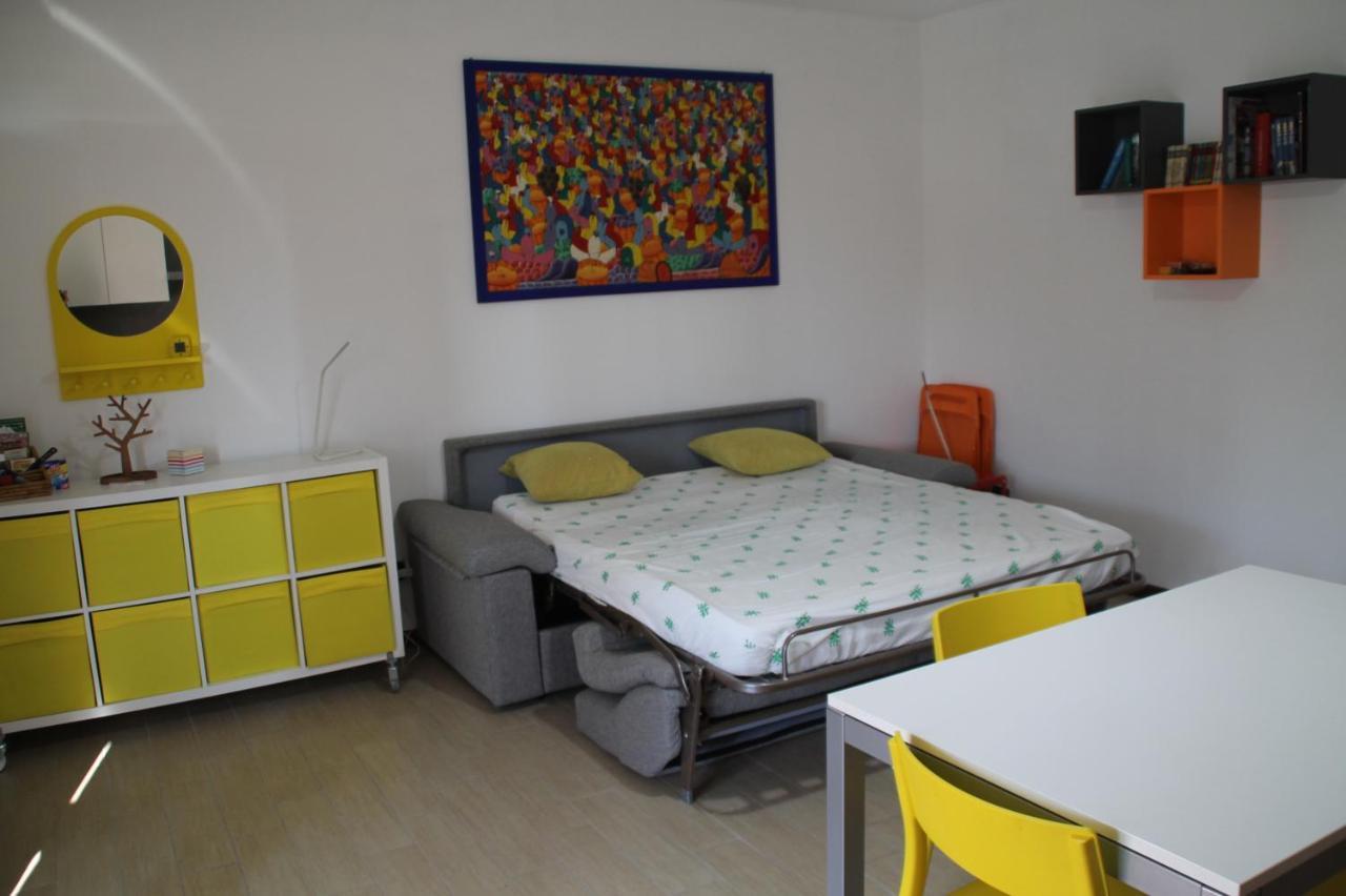 Casa Vacanze Da Riki Appartamento 1 Peschiera del Garda Luaran gambar